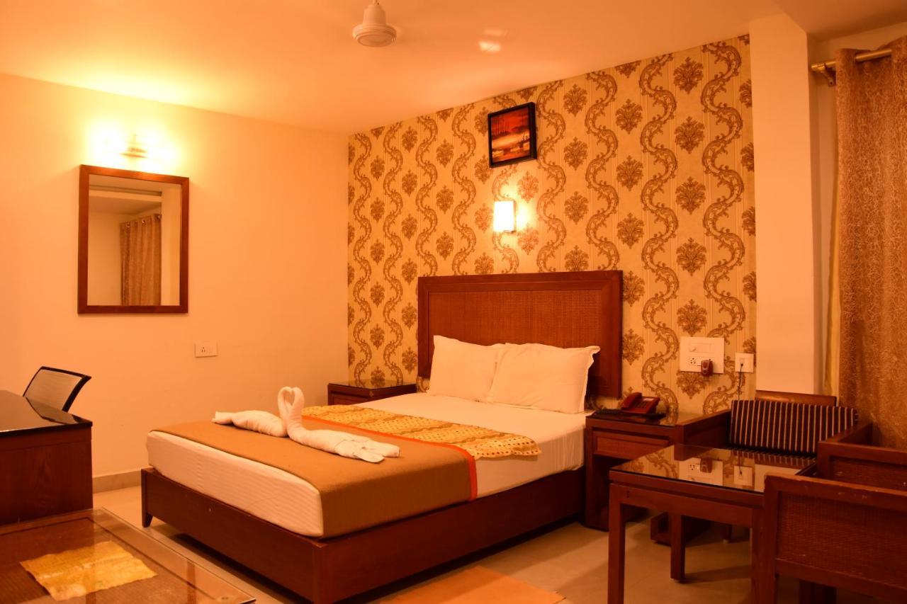 Budget Hotel Khammam Экстерьер фото